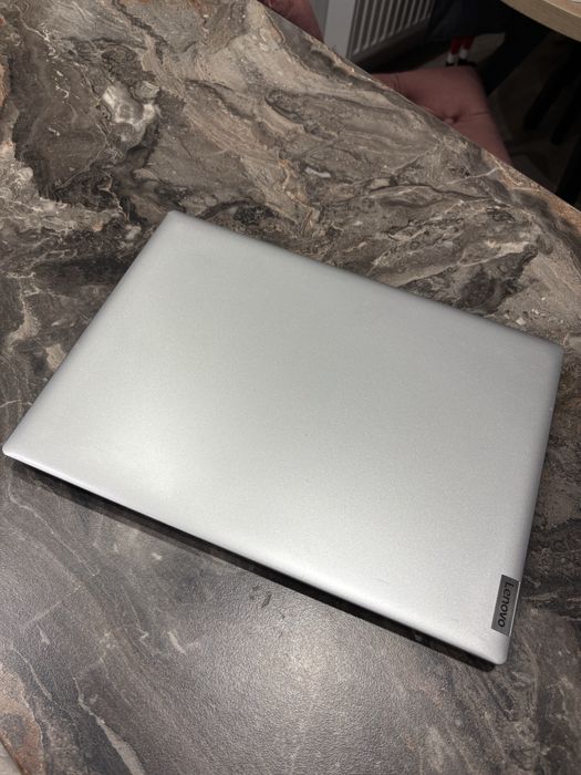 Laptop Lenovo Silver