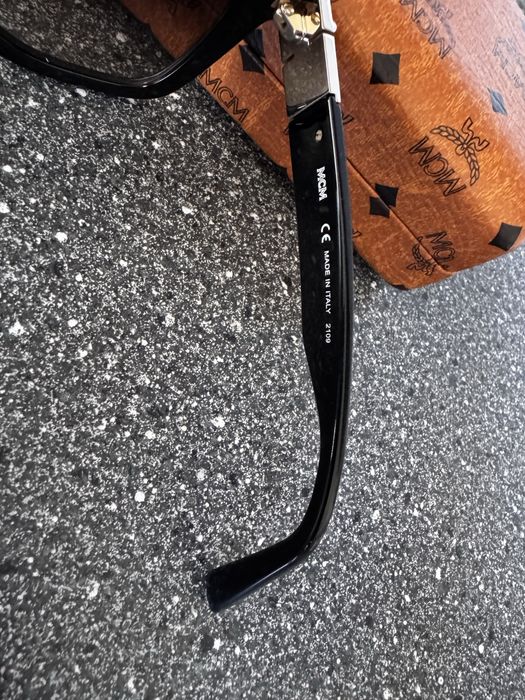 Okulary przeciwsloneczne MCM jak nowe