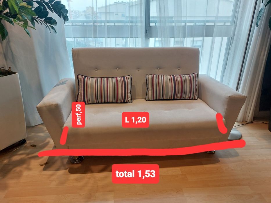 Sofa branco em tecido