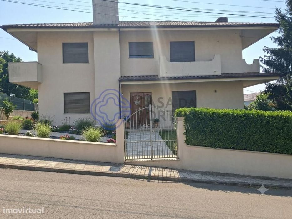Excelente Moradia T3 com Áreas Generosas em Rebordosa