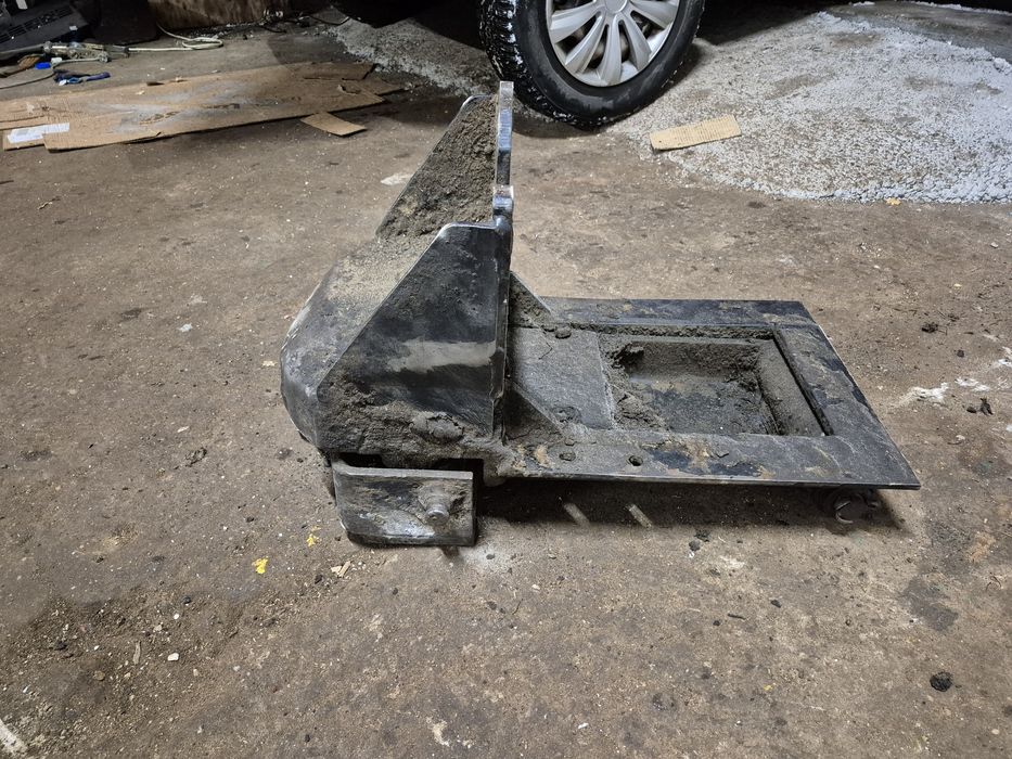 Dolny zaczep Case Jx,New Holland Td.