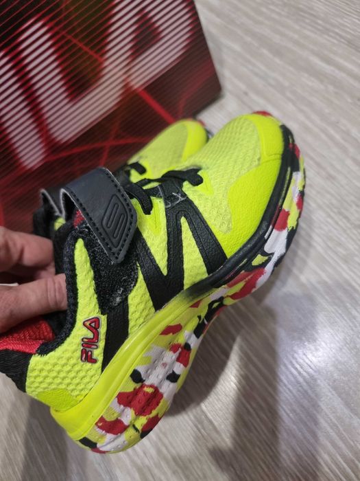 Кросівки, FILA,  дитячі, р.25,5; 28,5