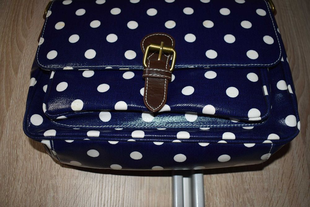 Cath Kidston / praktyczna i pojemna w groszki