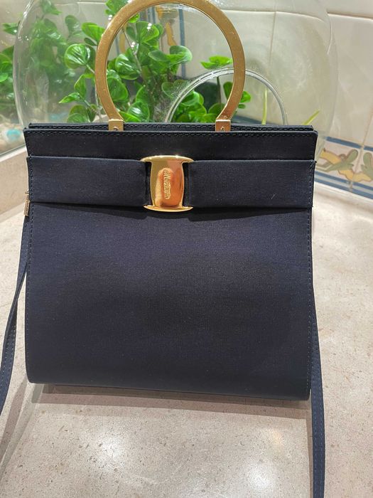 Mala /pochete de cor azul escura, da marca Albertario