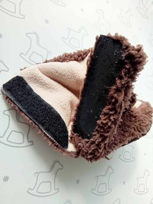 Buciki niechodki niemowlęce kapcie 68/74 Cool club piesek