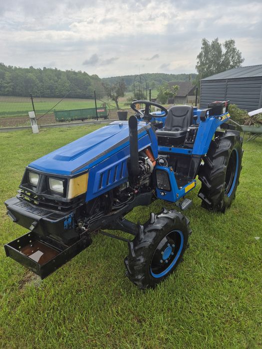 Traktorek iseki landhope tu 200 turbo 4x4