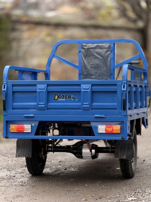 Електротрицикл DOZER Model 2E