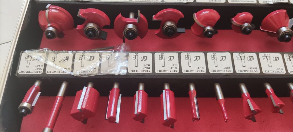 Frezy do drewna Frez czołowy, do gwintów, kątowy, krążkowy, kształtowy