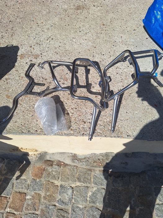 Mala lateral direita bmw  e suportes