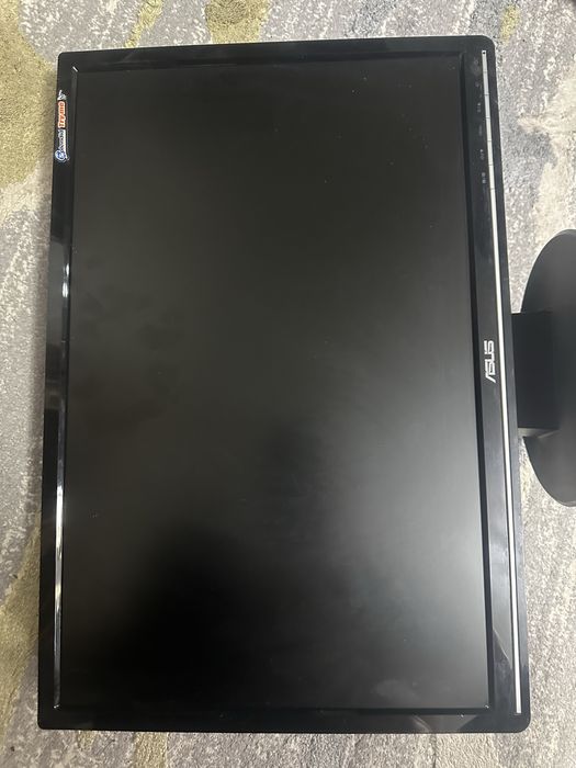 Монітор із встроєними колонками