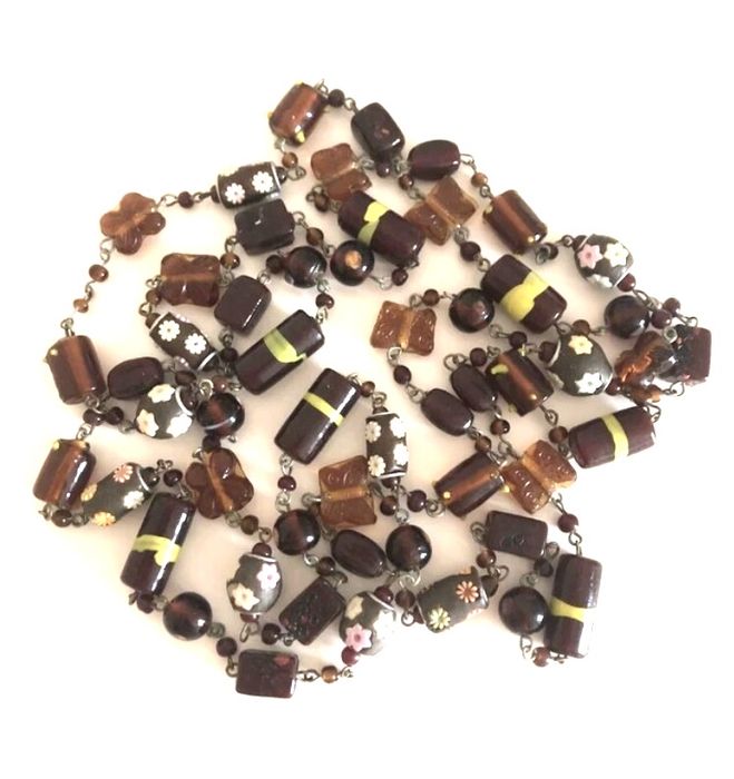 Colar fio grande Pedra Dura castanho