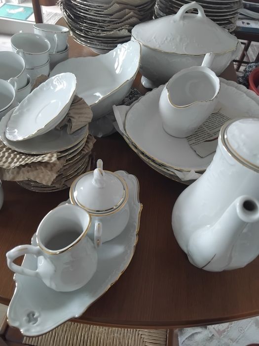 Conjunto jantar para 12 pessoas