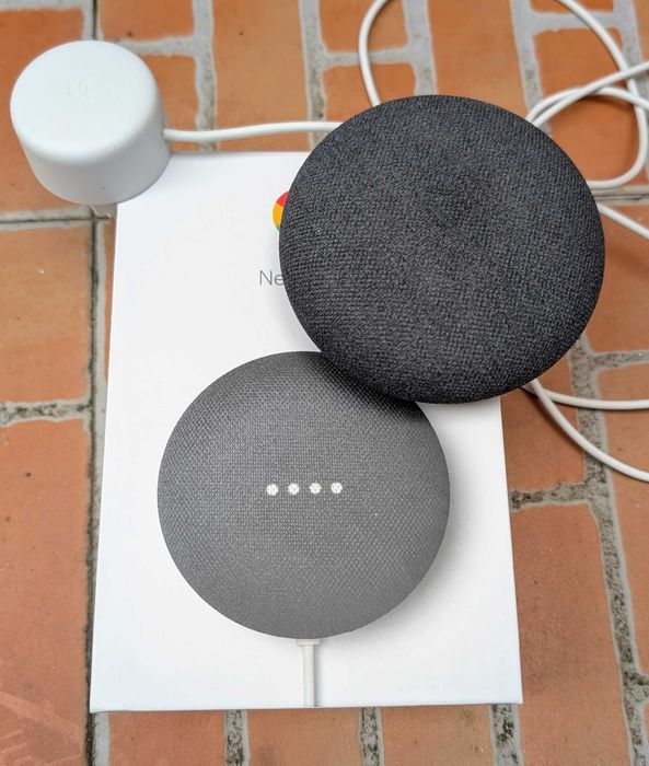 Google Nest Mini. (2ª geração). Coluna altifalante