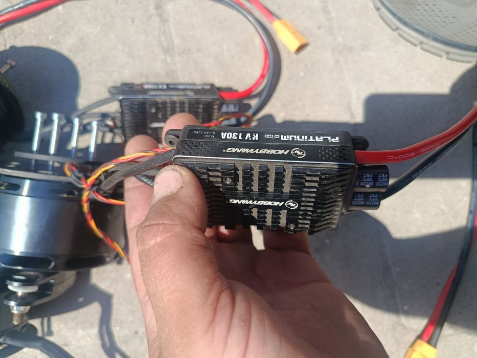 Мотор для дрена T-motor 13u 130 kv  разом з регуляторами hobiwing  130 am platinym