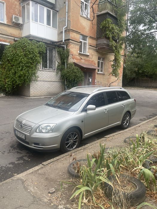 Продам Тойоту Авенсіс