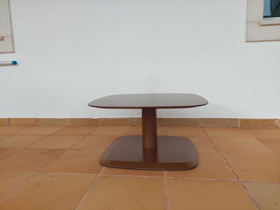 Mesa de Centro de Apoio Castanha