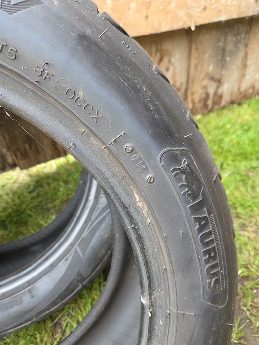 Opony Taurus 215/55/R17