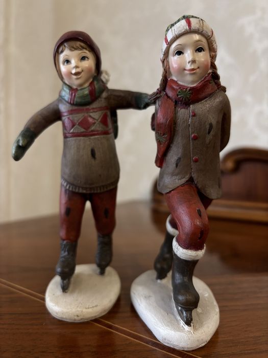 Статуетки « Діти на ковзанах» Франція