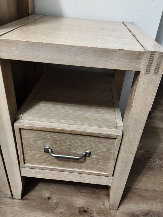 Komoda dębowa z dwoma stolikami