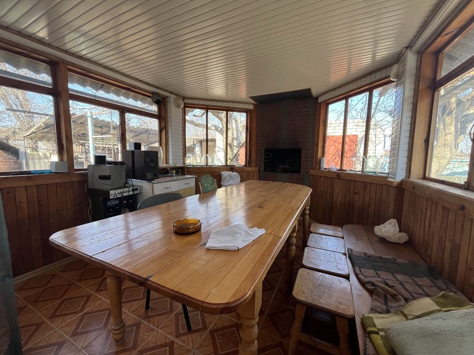 Будинок с Сокирна біля Дніпра