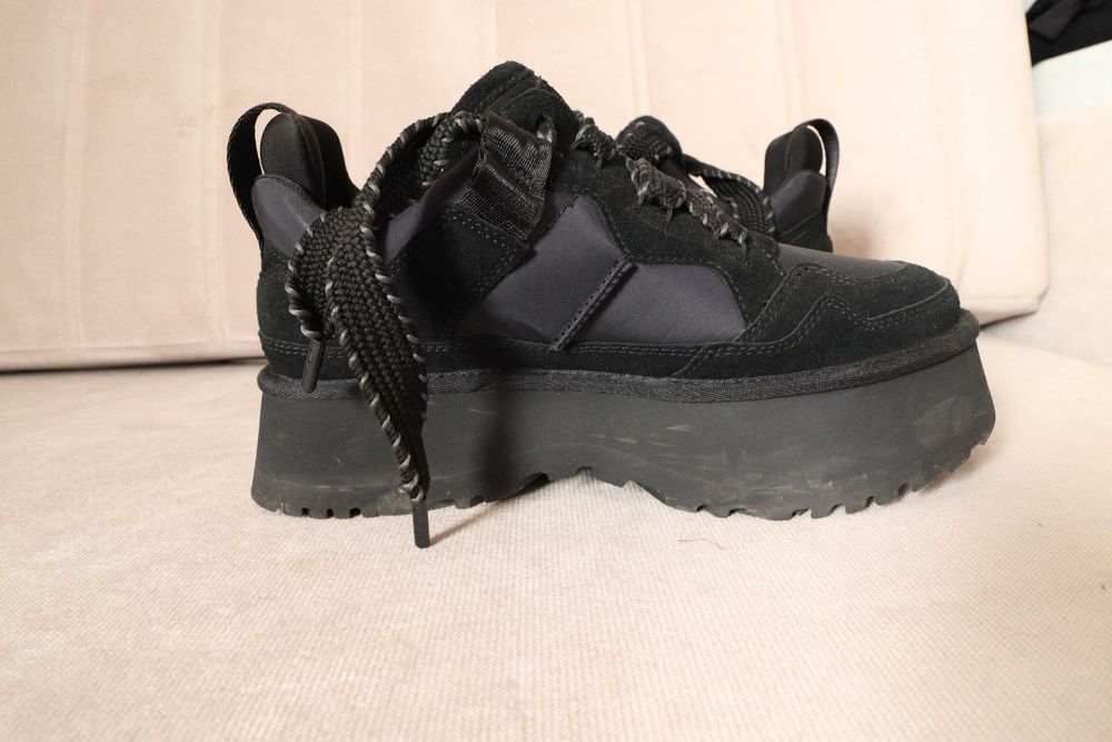 Skórzane sneakersy UGG Astromel 41