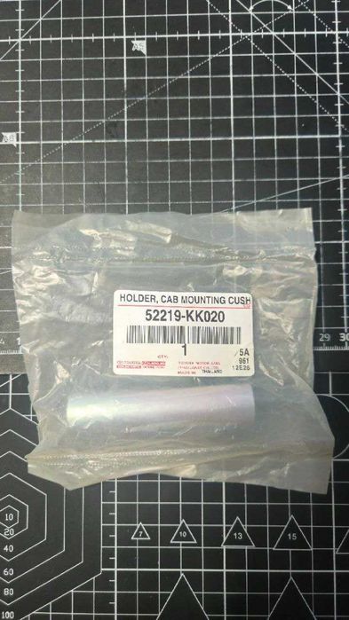 Toyota Hilux 2006 body mounting parts