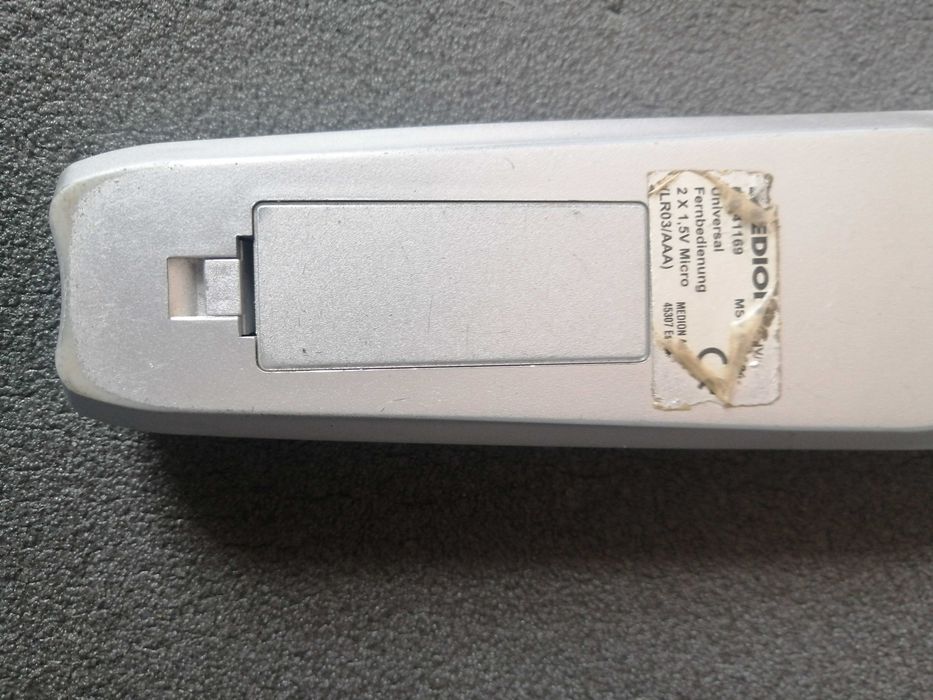 uniwersalny pilot Medion MD 41169
