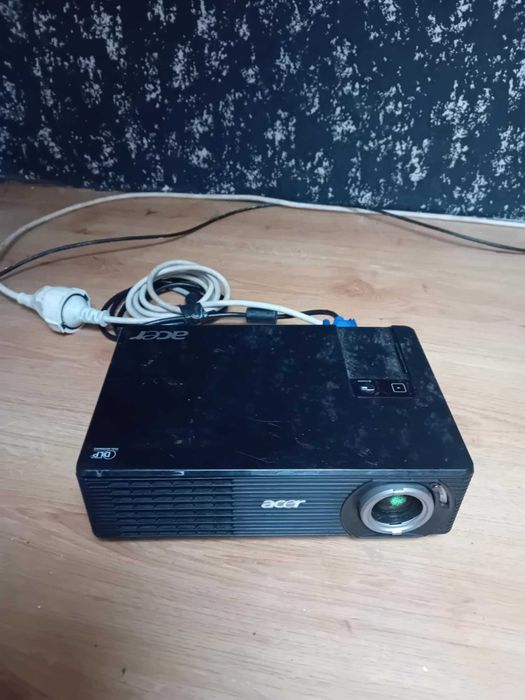 Projektor Acer X1260 cyfrowy projektor DLP multimedialny sprawny !