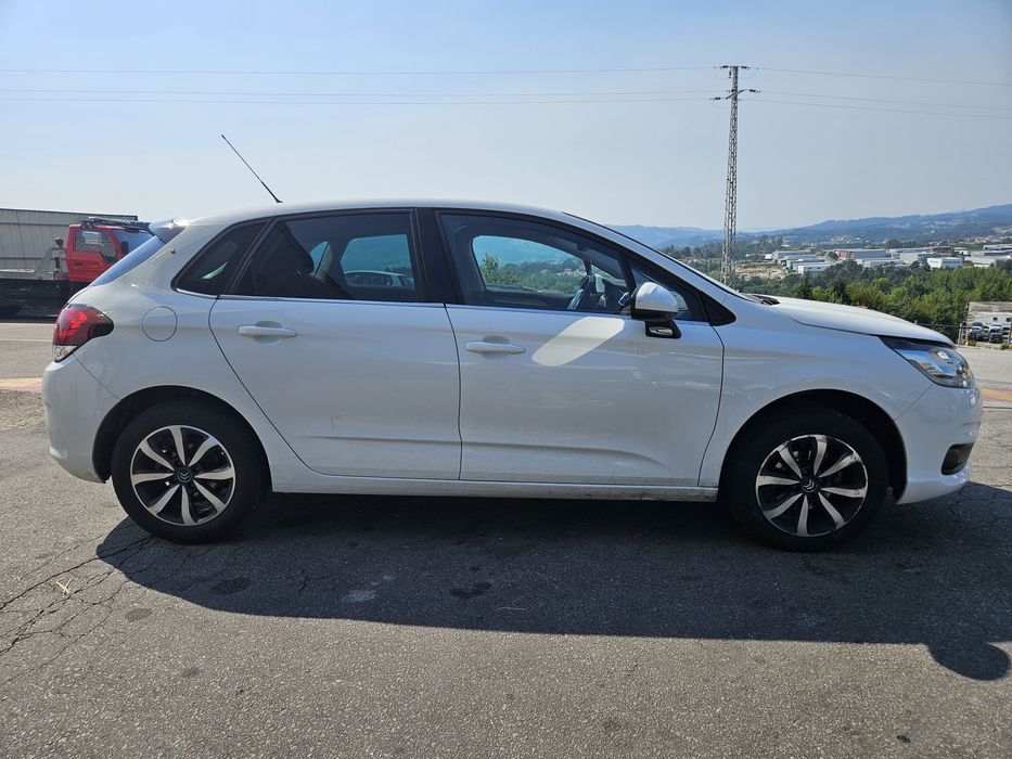 Citroën C4 II 1.2 THP de 2017 para peças