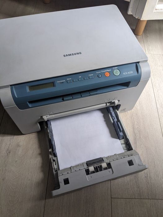продам свій 3в1 Принтер Сканер Копіювання Samsung SCX-4220 БФП
