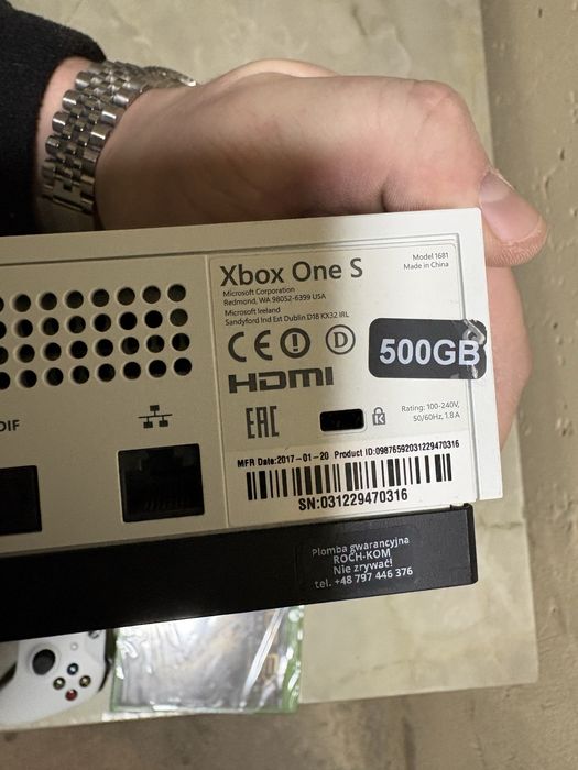 Xbox one S 500 gb