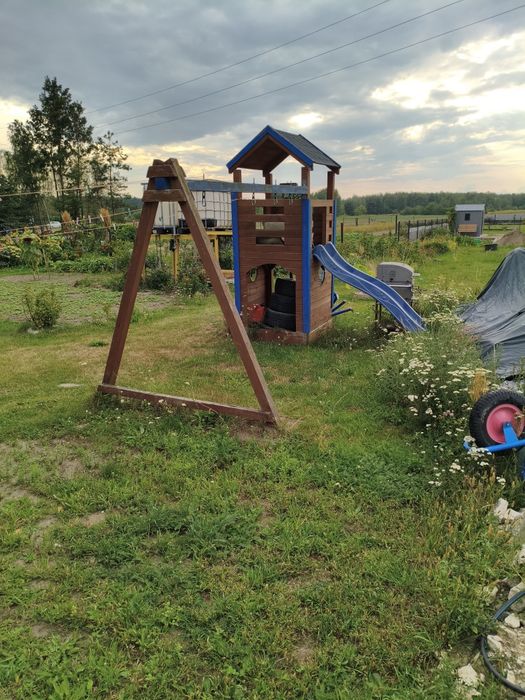 Domek Piracki Statek, Plac zabaw, Huśtawka