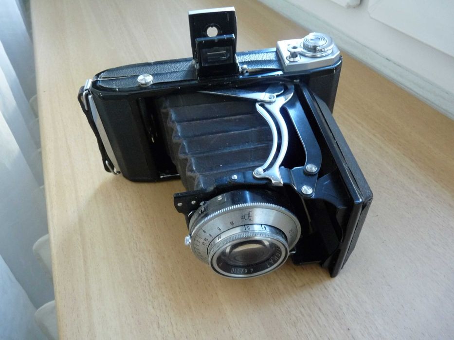 Aparat mieszkowy ZEISS IKON  składany
