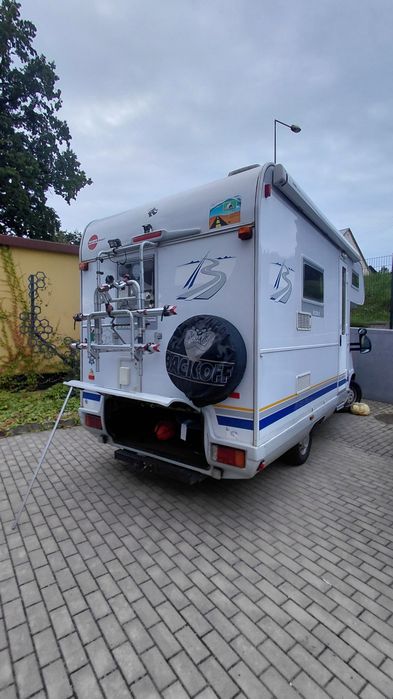 Zgrabny Zimowy Kamper Ducato Burstner 530-2, 2.8 idtd