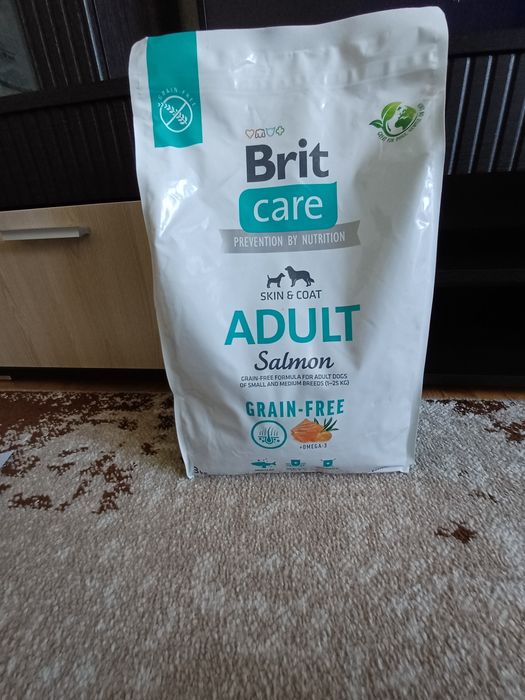 Brit care adult salmon  Adult Salmon & Potato, бріт лосось для собак вагою 1-25 кг, 3 кг