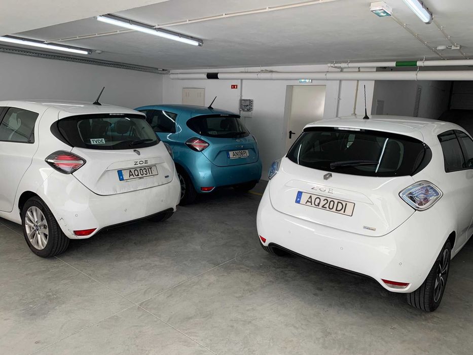 TVDE aluguer 24hs renault ZOE elétrico