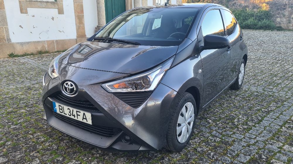 Toyota Aygo poucos km