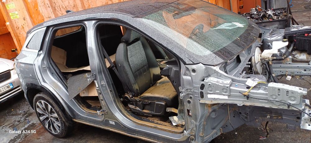 Błotnik tył poszycie cwiartka dach renault austral