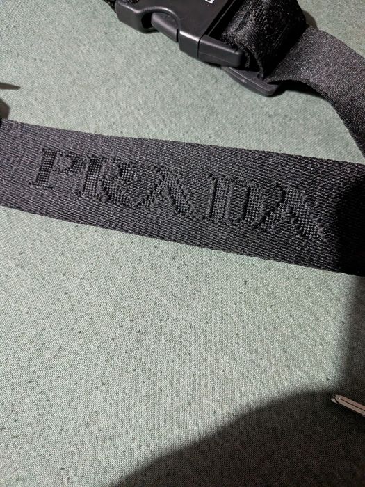 Prada pasek  saszetka