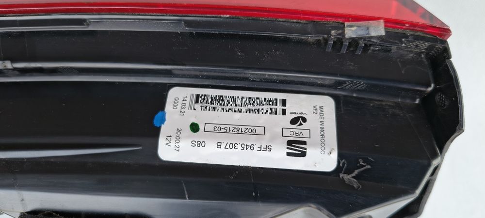 Blenda Klapy Lampa Cupra Formentor 5FF
