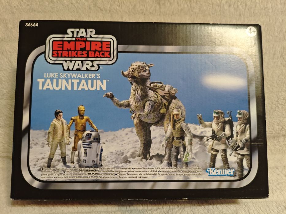 Star Wars Vintage Collection Luke Skywalker's Tauntaun