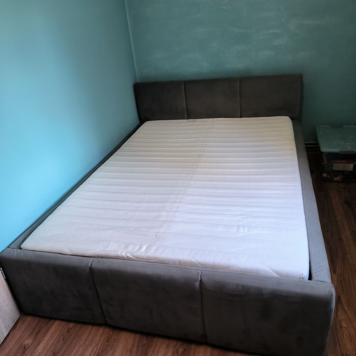 Łóżko sypialniane