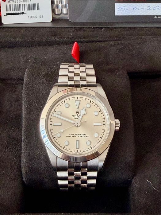 Tudor Black Bay 39