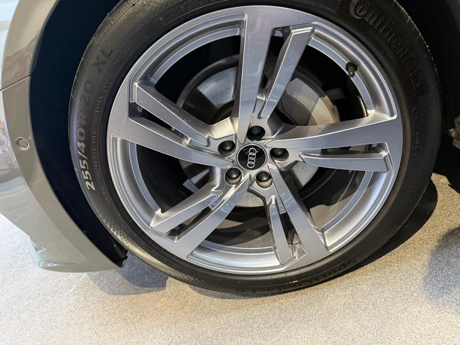 Felgi oryginał Audi 8,5Jx20H2 20 cali ET30 jak nowe