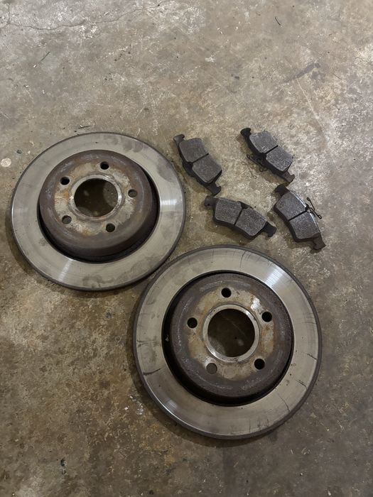 Hamulce tarcze klocki ford focus mk3 2.0 tdci 2011