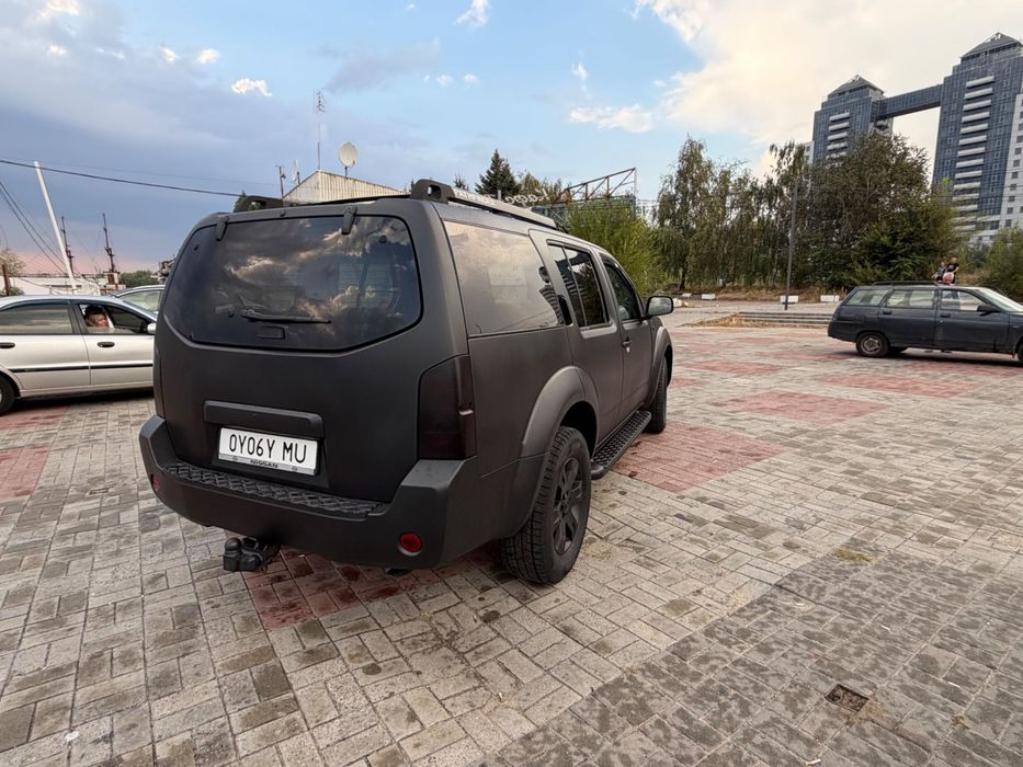 Nissan pathfinder r51