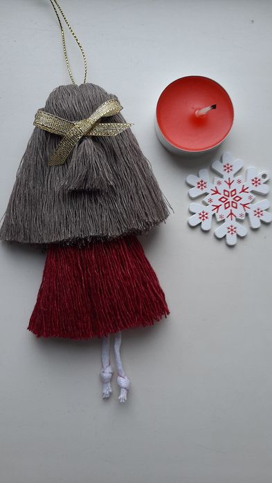 Лялька в техніці макраме