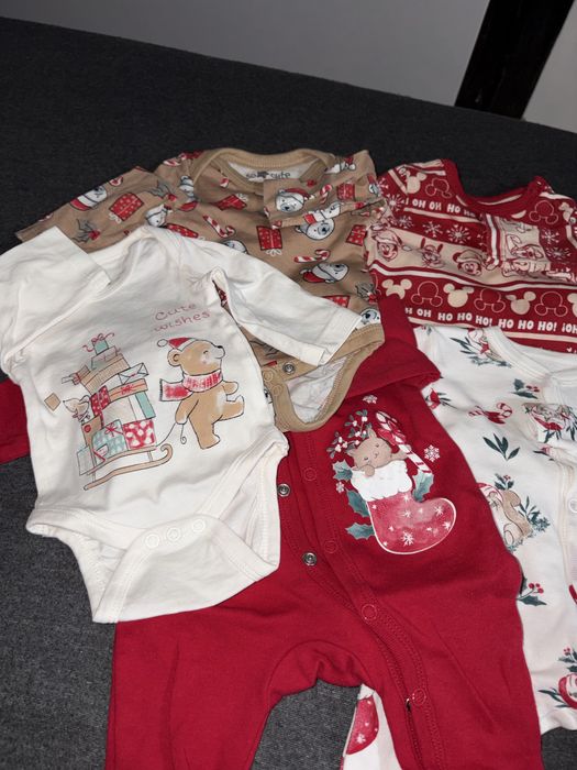 Ubranka dziecięce + skarpetki