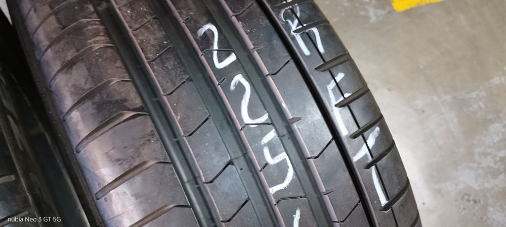 Pneus 225/40/20 pirelli  runflatsemi novos