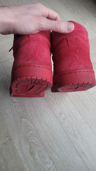 Buty Nike Air Jordan 1 Retro Red Suede 332550-603, roz. 42.5